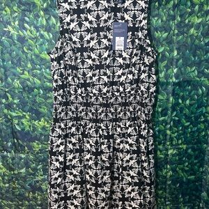 Universal Thread Black and White Floral Midi Dress